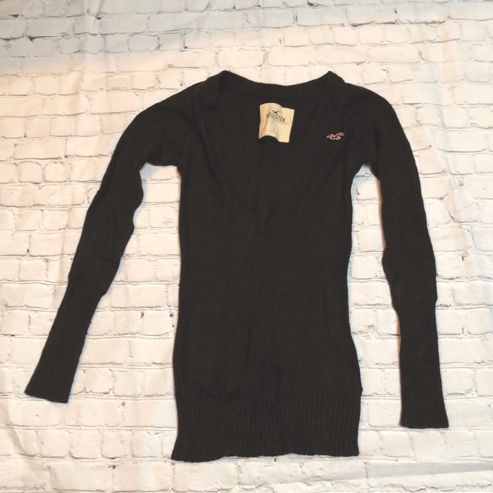 Hollister v neck sweater
